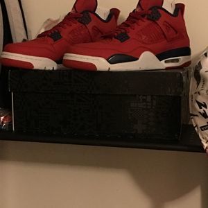 Meet your Posher, Jameson